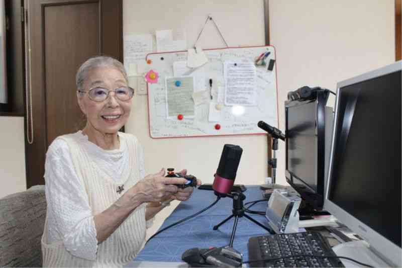 Meet Mori Hamako, the 89yo Grandma who games on a daily basis 2 meet mori hamako the 89yo grandma who games on a daily basis 1 1