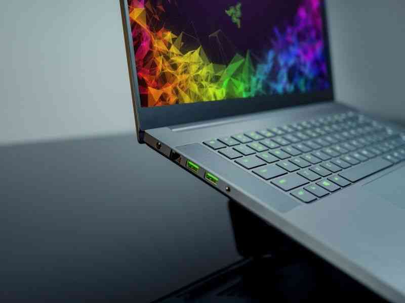 two new gaming notebooks from razer 1 1