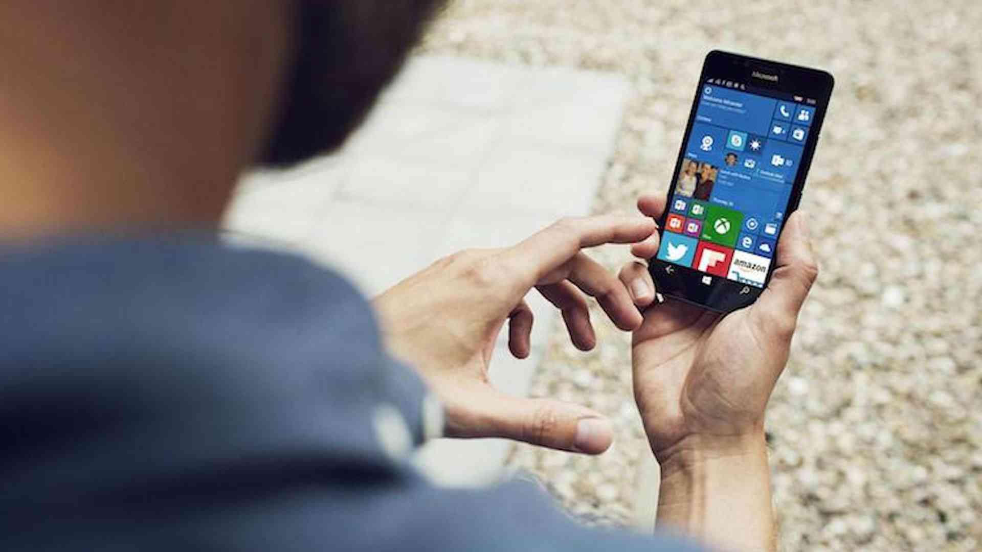 windows 10 mobile is going to die in few months 1432 big 1