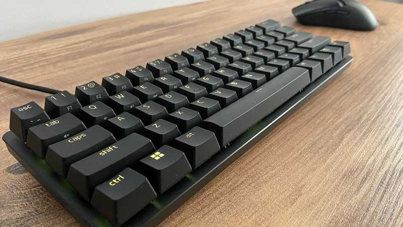 Razer Huntsman Mini Analog Review 